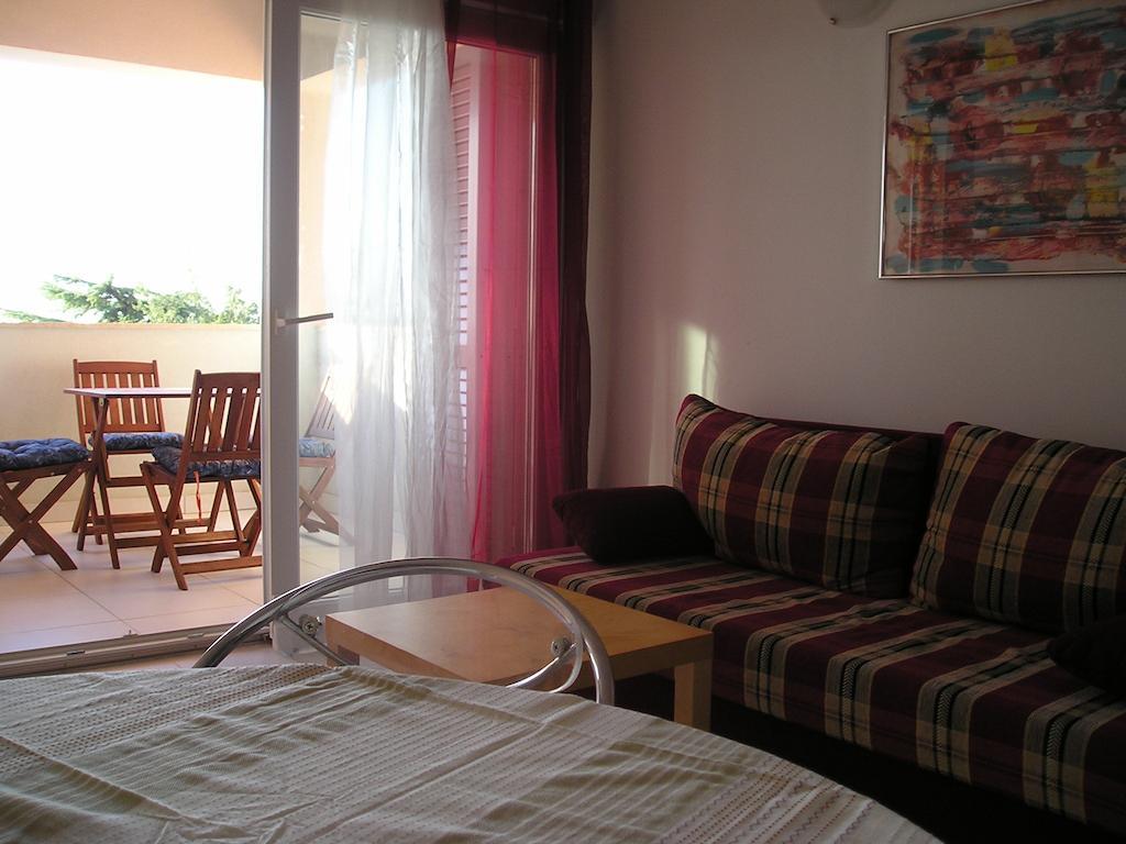 Apartments Henc Novigrad Istria 객실 사진